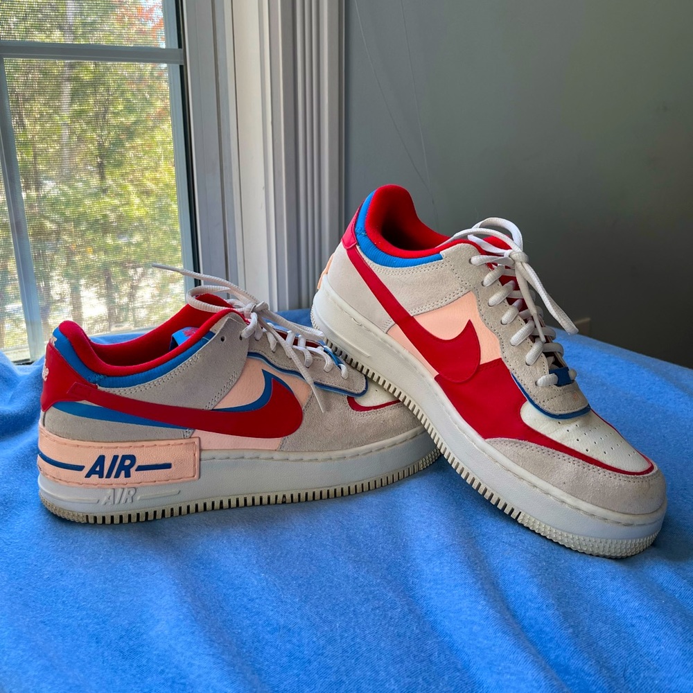 Gently Used Nike Air Force 1